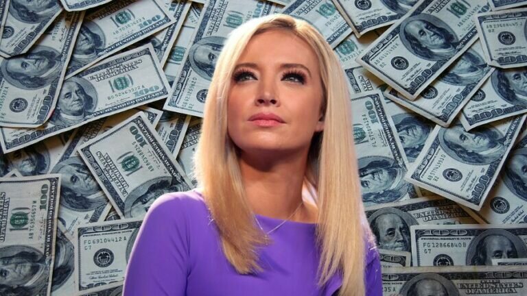 Kayleigh McEnany Net Worth 2022 (1)